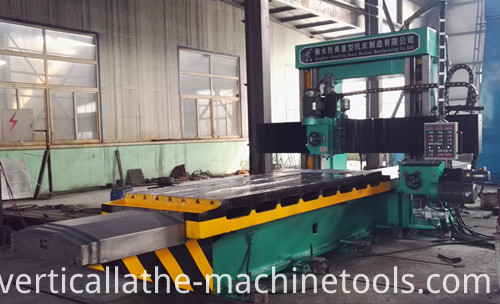 Manual milling machine